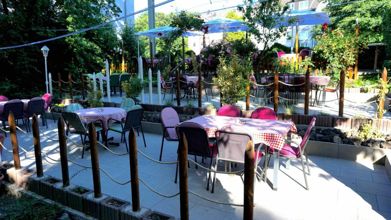 Hotel Am Schloss Borbeck Essen Exterior photo
